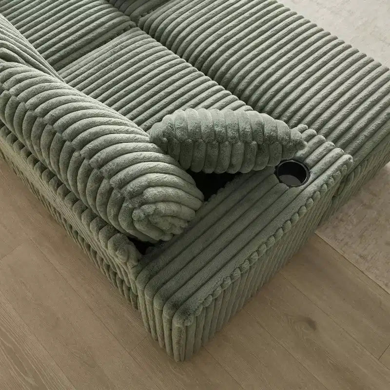 Canapé 3 places en velours côtelé de 84 pouces avec poufs de rangement et porte-gobelets – 84" L x 33,5" H