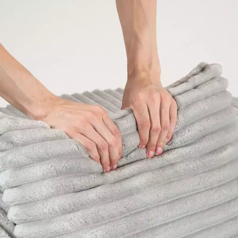 Canapé-lit en velours côtelé, revêtement en polyester côtelé, coussin haute densité, aucun assemblage requis, gris fumée – 44,9"L x 41,3"P x 23"H