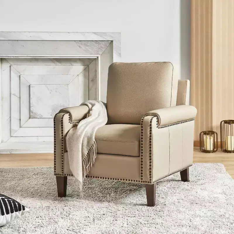 Fauteuil en cuir véritable avec coussin amovible et clous décoratifs