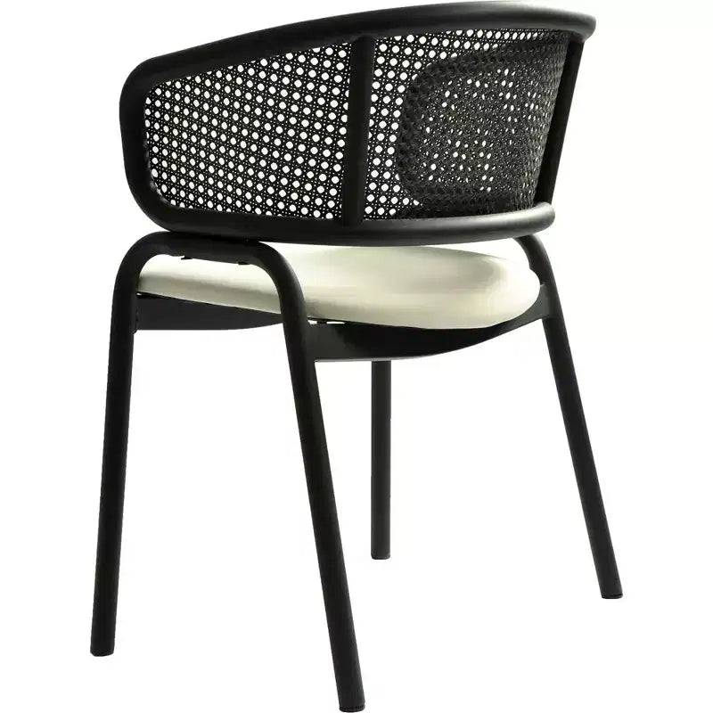 Chaise de salle à manger moderne avec dossier en rotin tissé, assise rembourrée et pieds en fer noir – 73,9 cm H x 55,9 cm L x 51,8 cm P, supporte 150 kg