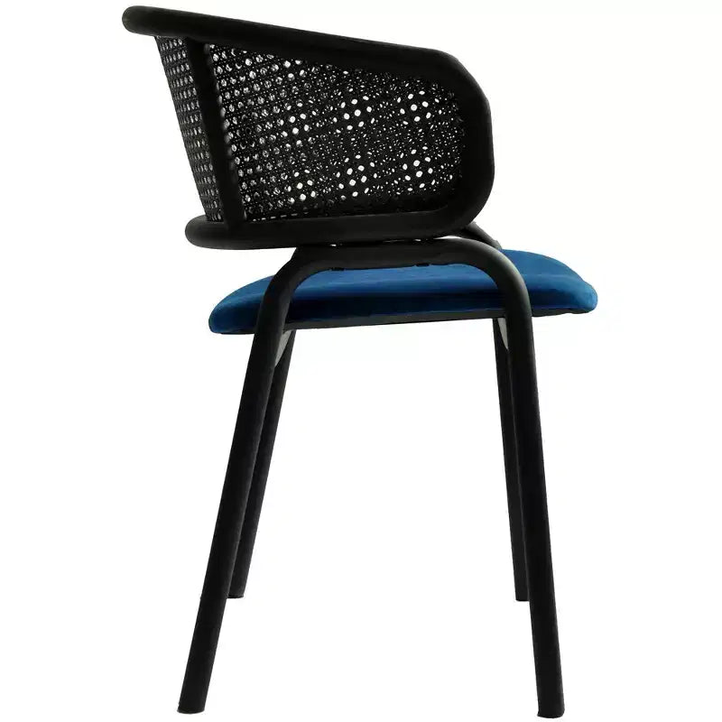 Chaise de salle à manger moderne avec dossier en rotin tissé, assise rembourrée et pieds en fer noir – 73,9 cm H x 55,9 cm L x 51,8 cm P, supporte 150 kg