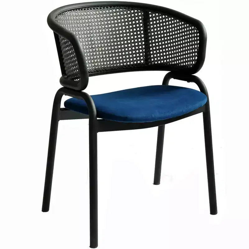 Chaise de salle à manger moderne avec dossier en rotin tissé, assise rembourrée et pieds en fer noir – 73,9 cm H x 55,9 cm L x 51,8 cm P, supporte 150 kg